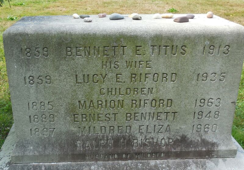 File:Titus Family burial Marker.jpg