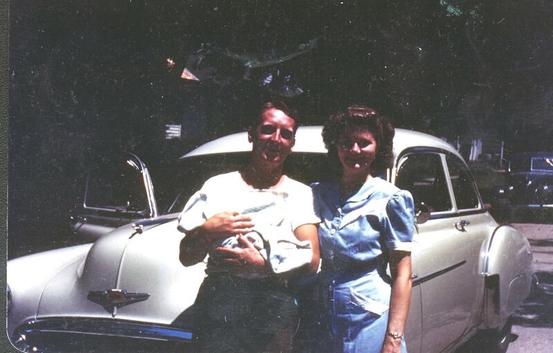 File:Momdadme e.jpg